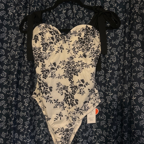 Two Cider Bodysuits NWT - Picture 1 of 4